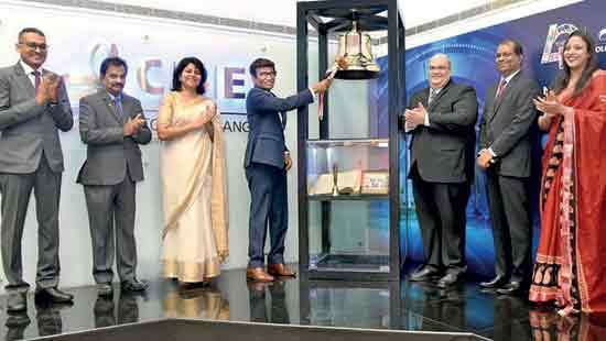 Mahindra Ideal Finance celebrates debenture listing at CSE