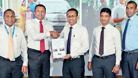 HNB powers strategic automotive leasing partnership with United Motors