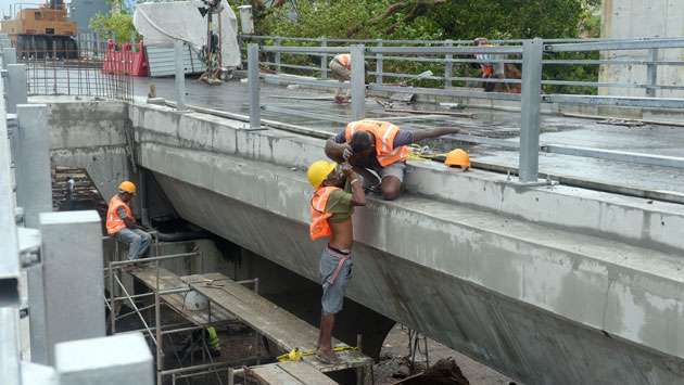 Work on flyover...