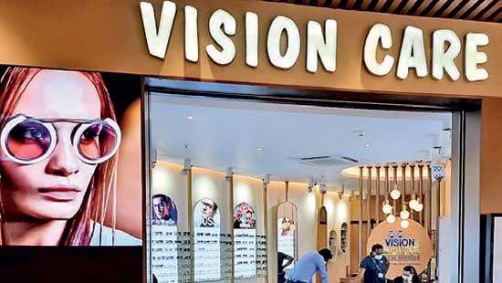 Vision Care’s Crescat branch brings the latest ‘Emporio Armani’