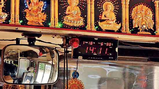 SLTB vs. private - travelling to Negombo by bus