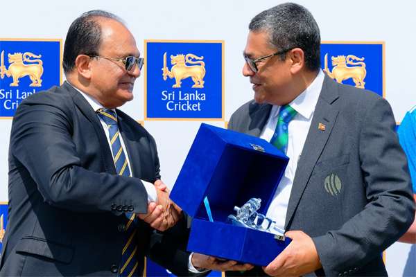 https://www.dailymirror.lk/breaking-news/ICC-congratulates-Madugalle-on-400th-ODI-as-Match-Referee/108-288981