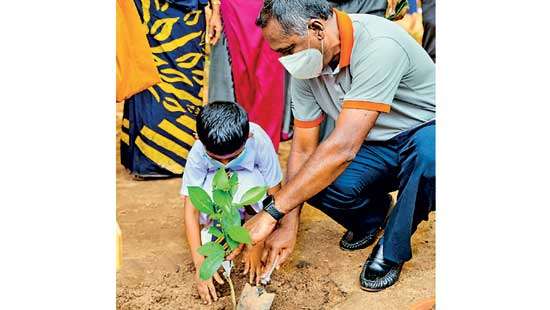 Sampath Bank  continues to ramp up efforts to protect environment