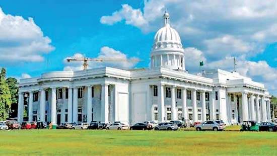 CMC budget scrapes through  with two-vote majority