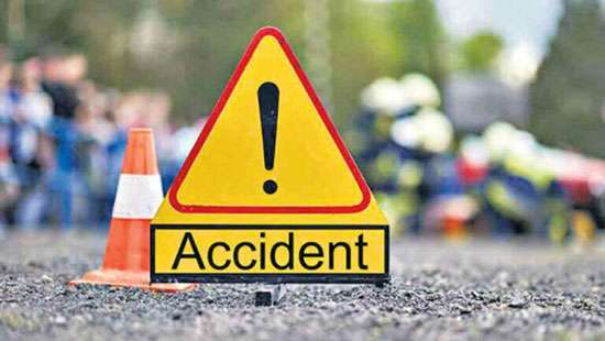 Over 20 injured in head-on collision at Hanwella