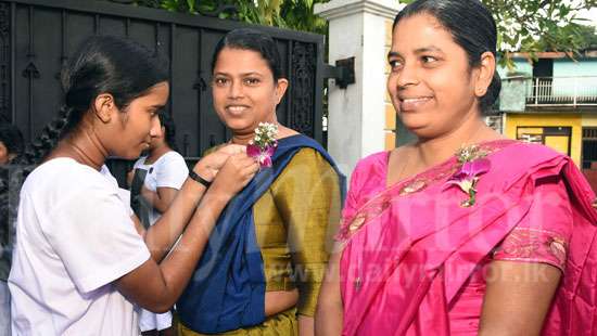 Gothami Balika Vidyalaya celebrates Teachers Day