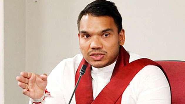 Namal Rajapaksa urges Prime Minister to summon Parliament