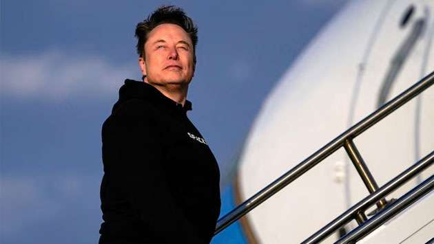 Elon Musk becomes first person worth $700 billion following pay package ruling