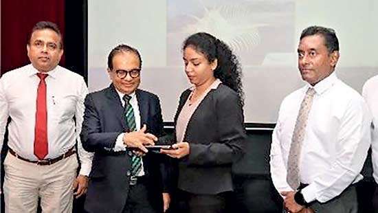 SLT-Mobitel aligns marine conservation with digital resilience at ‘Seashells’ calendar launch