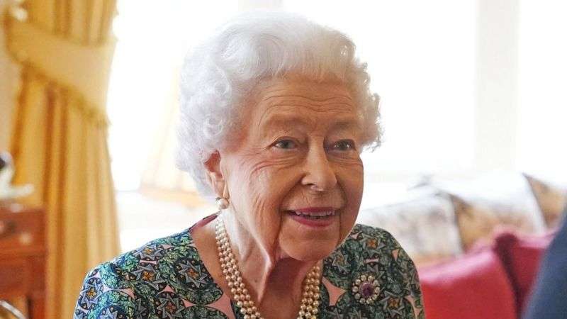 The Queen tests positive for Covid
