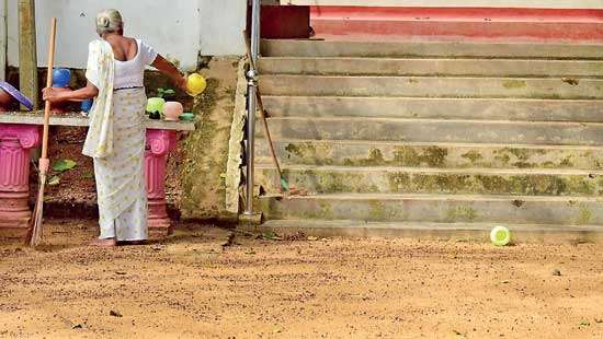 The Indrasararamaya in Aruggoda Reflections on a forgotten  history