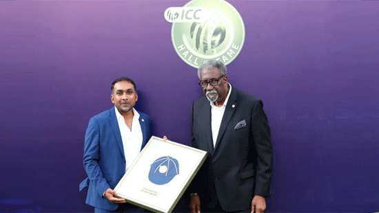 Mahela receives ICC Hall of Fame cap