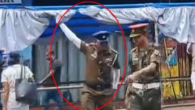 Cop scolds soldier in Kandy: IGP calls for action