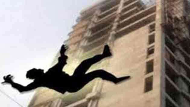 Security officer falls from building in Jaffna