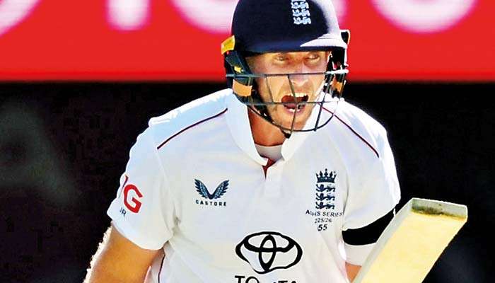 Root holds firm with first hundred in Australia