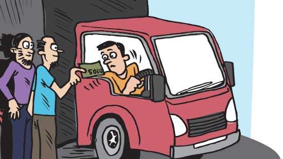 Three Pakistanis arrested for robbing driver