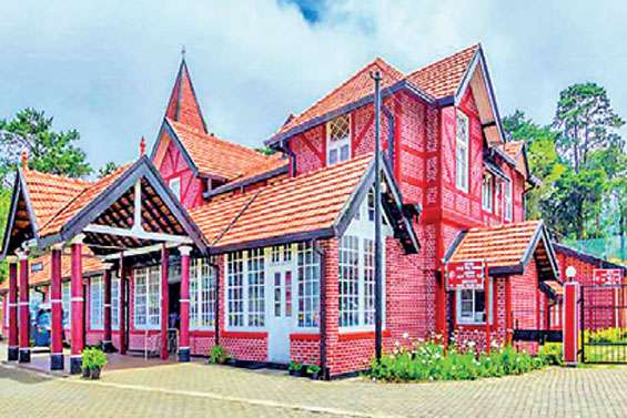 Nuwara Eliya post office not for sale: Govt