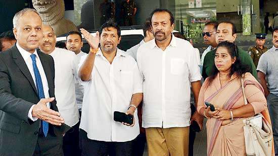 UNP Hand over deposits for Colombo