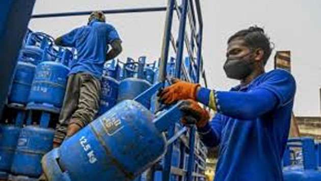Govt warns against gas supply disruptions