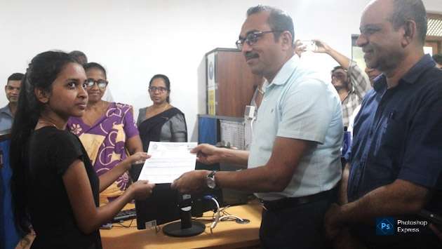 Ampara district motor vehicles office goes fully online