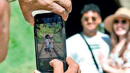 SL fulfils 39% of tourist arrival target set for September