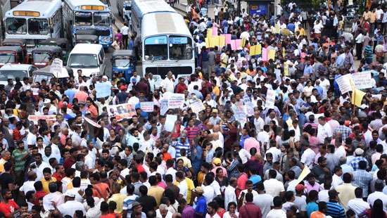 Protest to remove Bathiudeen, Hizbullah and Salley