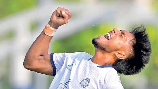 Easy for Saunders, tough for Police SC