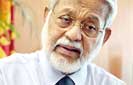 Three cases reopened, investigation division to expand in Nov., says SEC Chairman