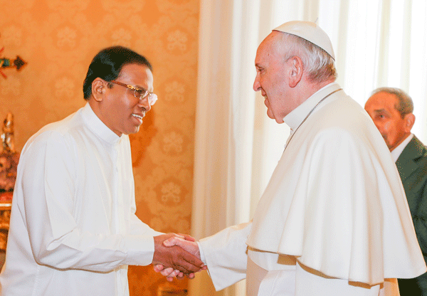 President meets with Pope Francis