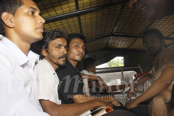 Sri Lanka Mirror staff released