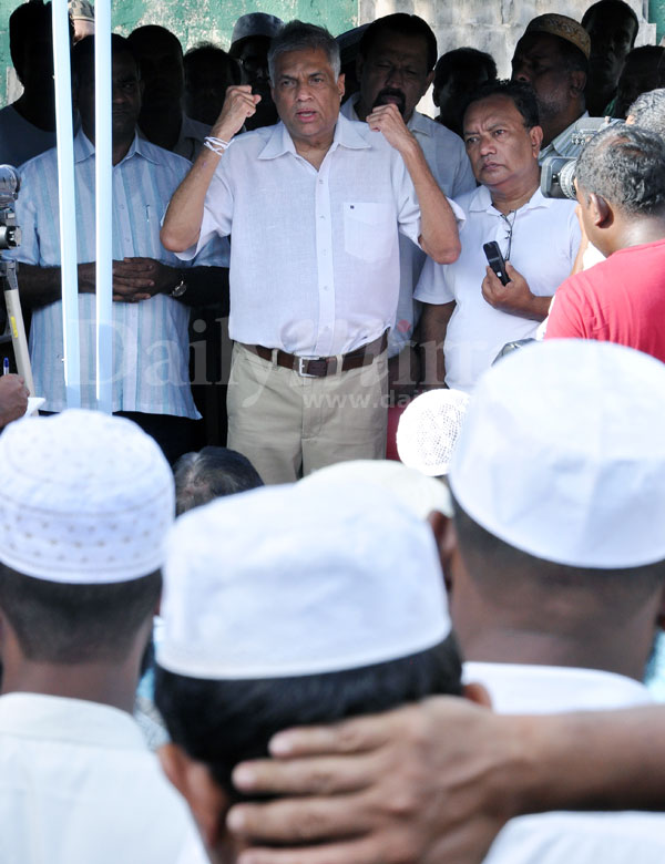 Opposition visits Aluthgama