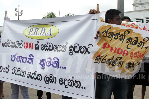 PRDA employees protest