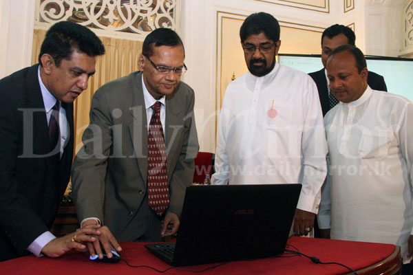 EAM launches 2013 C’wealth website