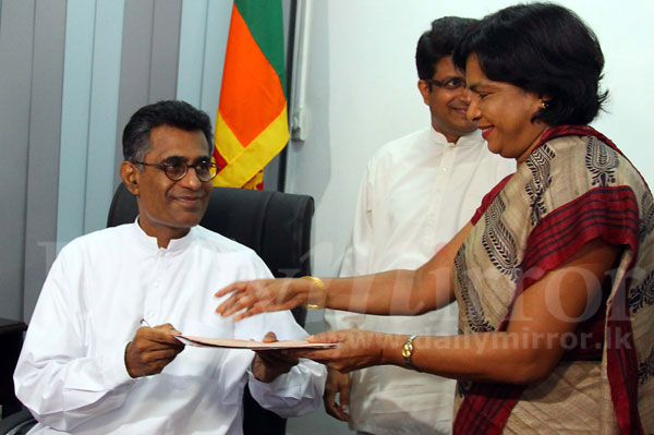 Minister Ranawaka assumes duties