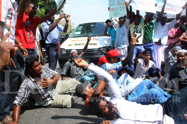 Power protest by Puttalam fisherfolk