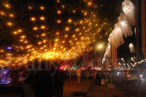 Final day of Gangaramaya Vesak celebrations 