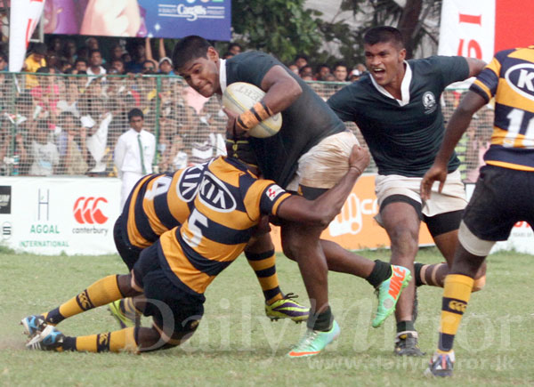 Isipathana prevail over Royal in cliff hanger