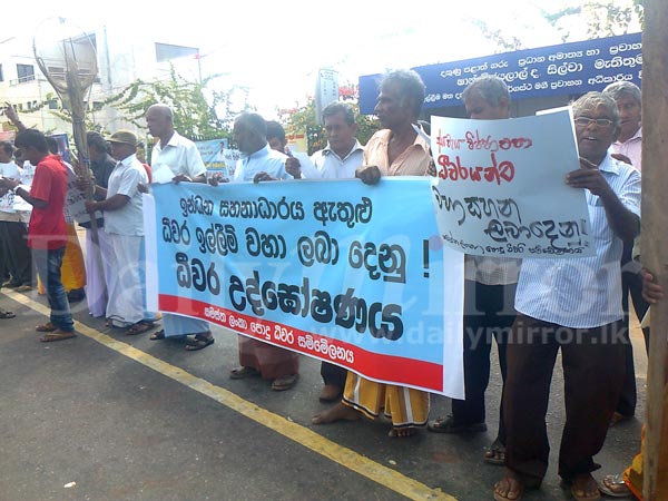 Fishermen on protest in Galle