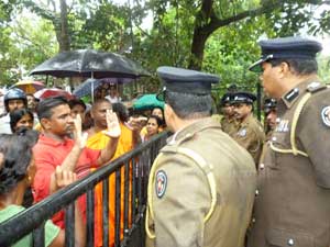 Another protest in Rathupaswala 