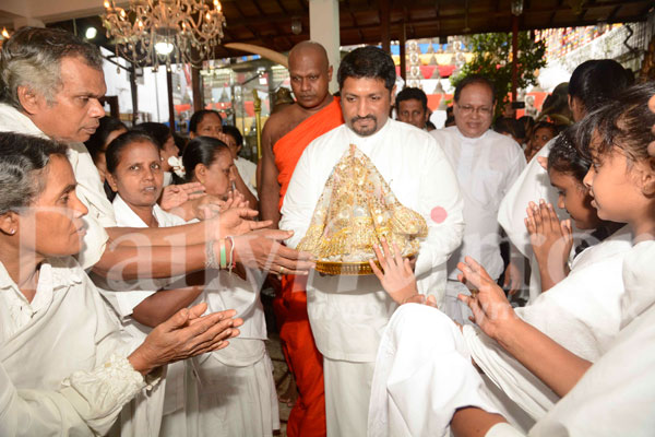 Video: Poson in Biyagama