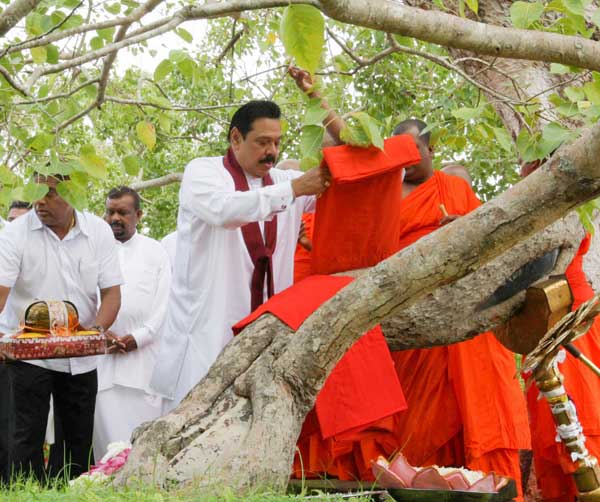 President seeks blessings