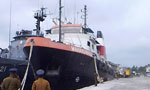 Permission to transfer weapons to another vessel