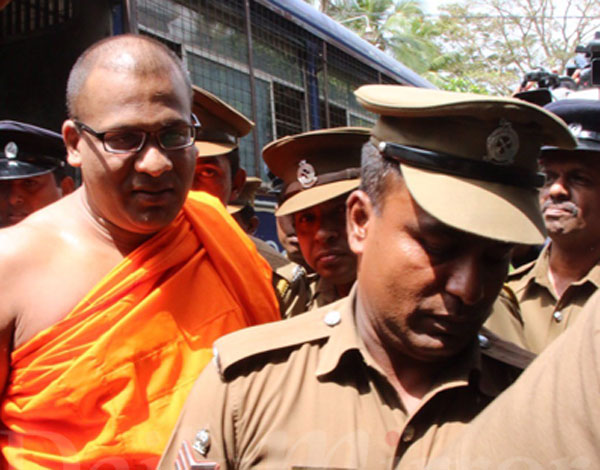 Gnanasara Thera at Homagama Court