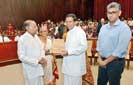 Siddhalepa awards Kekulu Preschool Art Competition 2015 winners 
