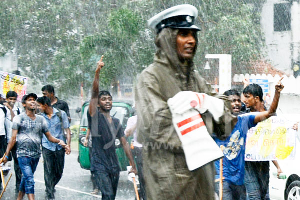 IUSF protest at Fort