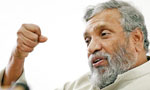 No one has the power to decide on LG polls: Deshapriya