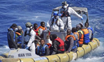 400 feared dead after boat capsizes between Egypt and Italy