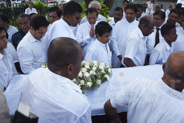 President pays last respects to D.B. Nihalsinghe