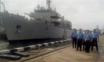 Indian naval ships rushed to SL with relief materials