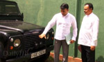 Ranjan and Aluthgamage exchange blows outside Chamber